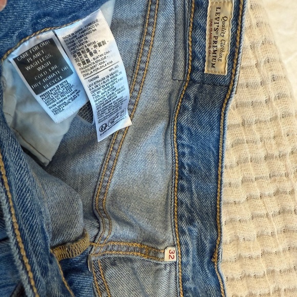 Levi’s Button Fly Denim A-Line Skirt - Picture 5 of 5